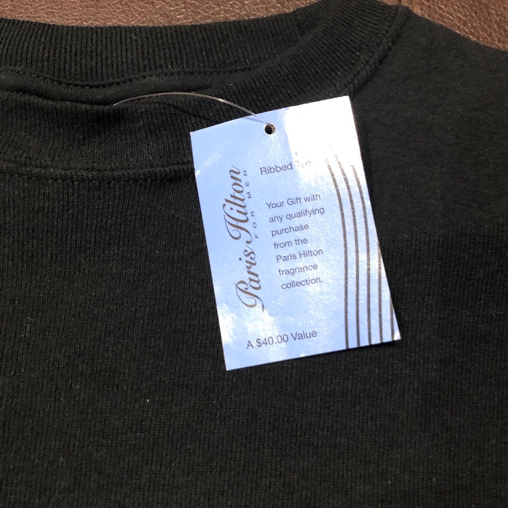 Paris Hilton limited edition ribbed T-shirt - Picture 2 of 4